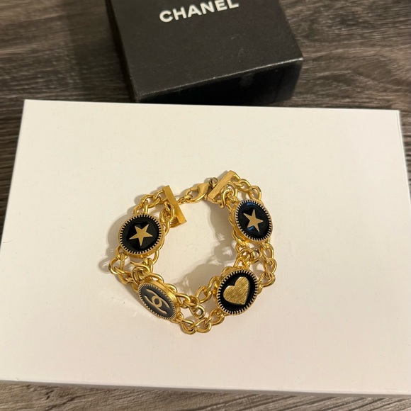 Chanel Vintage Gold CC Heart Star Black Coin Bracelet - Picture 1 of 12